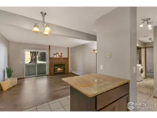 Photo #6: 991103 Listing