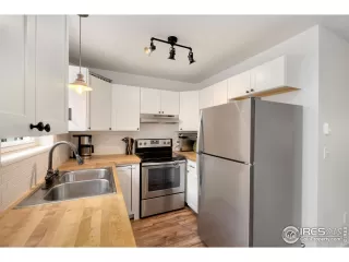 Photo #4: 991128 Listing