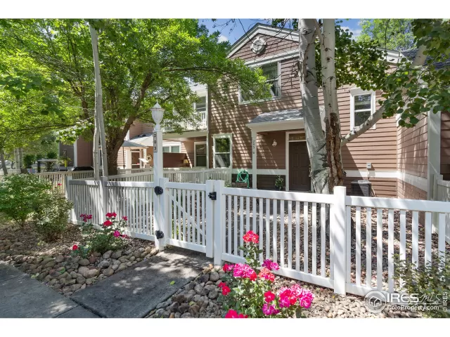 MLS: 991130 Condo For Sale