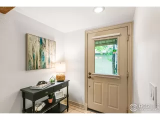 Photo #2: 991169 Listing