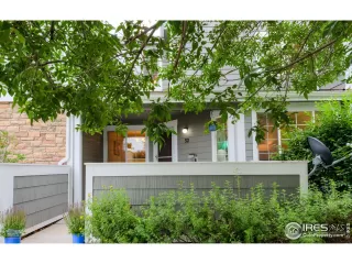 Photo #4: 991187 Listing