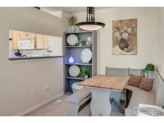 Photo #6: 991215 Listing