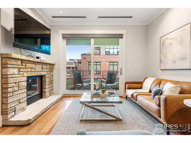 MLS: 991243 Condo For Sale