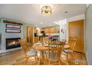 Photo #4: 991298 Listing