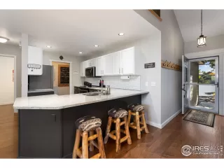 Photo #3: 991329 Listing