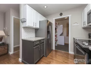 Photo #5: 991329 Listing