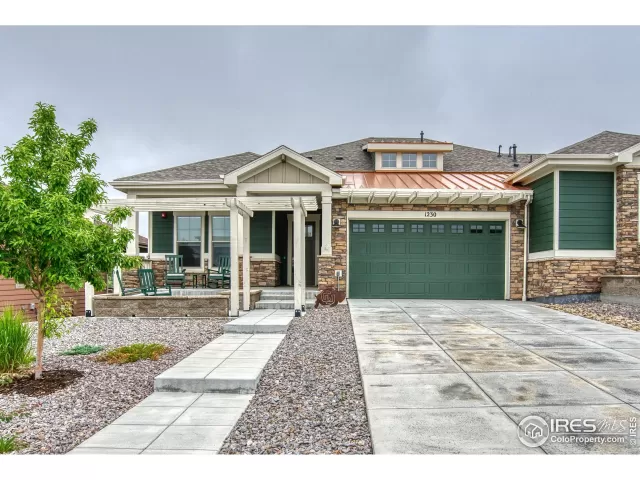 MLS: 991506 Condo For Sale