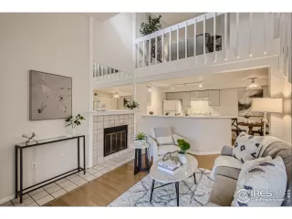 Photo #2: 991520 Listing