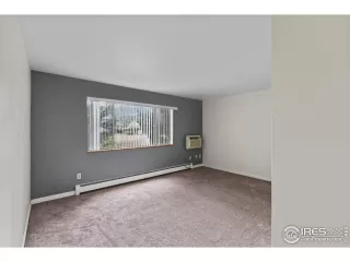 Photo #6: 991557 Listing