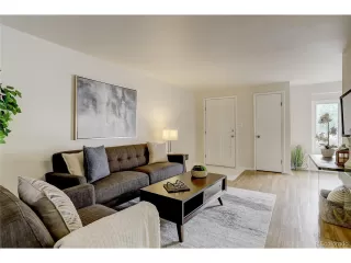 Photo #2: 9915650 Listing