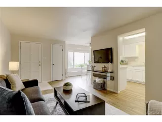 Photo #4: 9915650 Listing