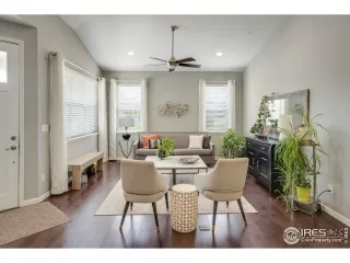 Photo #3: 991597 Listing