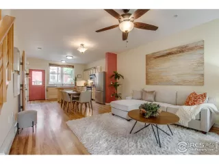 Photo #4: 991628 Listing 