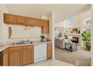 Photo #5: 991659 Listing