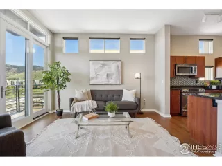 Photo #4: 991760 Listing 