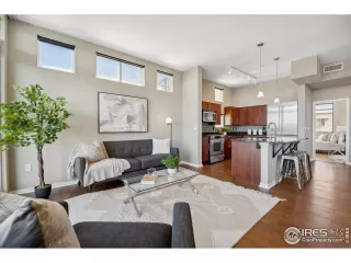 Photo #6: 991760 Listing 