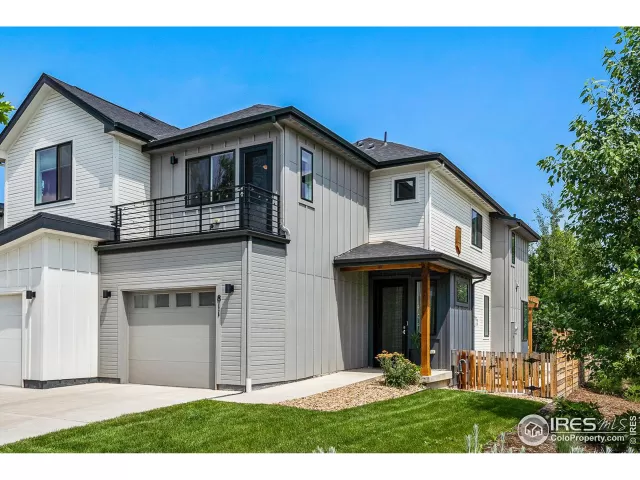 MLS: 991779 Condo For Sale