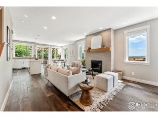 Photo #2: 991779 Listing