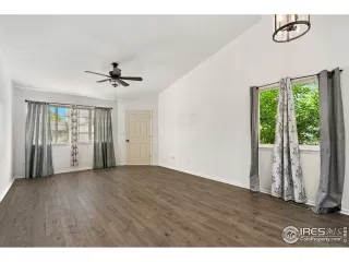 Photo #3: 991780 Listing