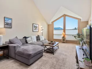 Photo #3: 991792 Listing