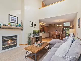 Photo #6: 991792 Listing