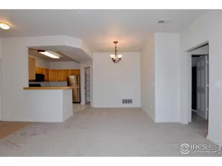 Photo #5: 991823 Listing