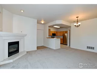 Photo #6: 991823 Listing