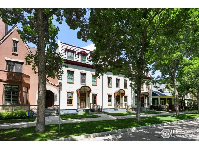 MLS: 991839 Condo For Sale