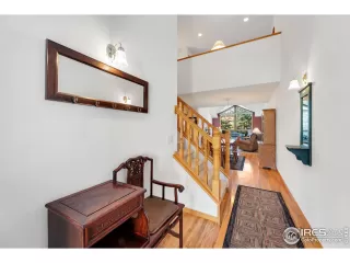 Photo #5: 991855 Listing