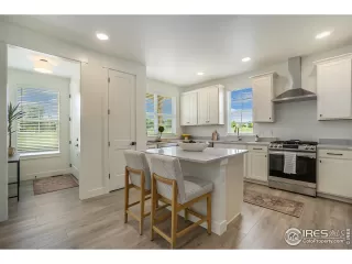 Photo #2: 991865 Listing 