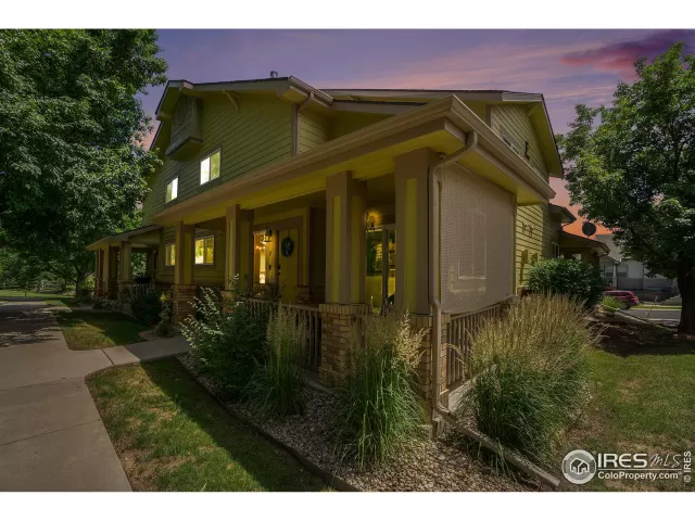 MLS: 991886 Condo For Sale