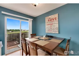 Photo #4: 991921 Listing 