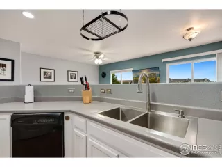 Photo #6: 991921 Listing 