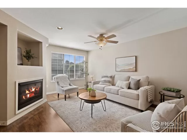 MLS: 992080 Condo For Sale