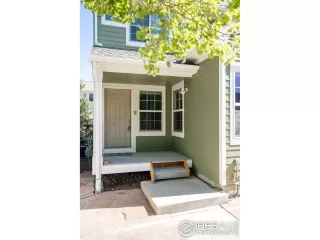 Photo #2: 992141 Listing