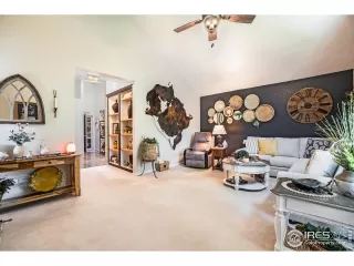 Photo #4: 992145 Listing 