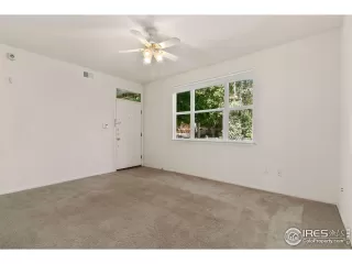 Photo #5: 992148 Listing