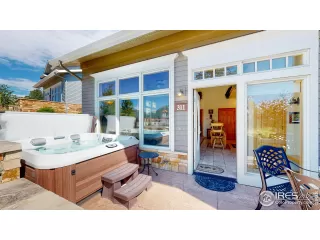 Photo #6: 992216 Listing