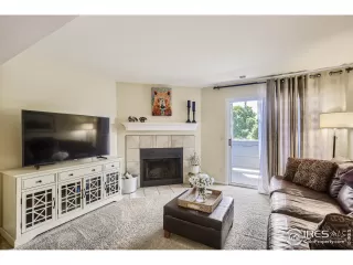 Photo #3: 992250 Listing