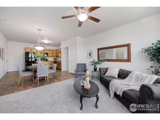 Photo #2: 992309 Listing