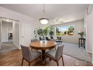 Photo #5: 992309 Listing