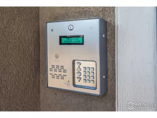 Photo #4: 992329 Listing