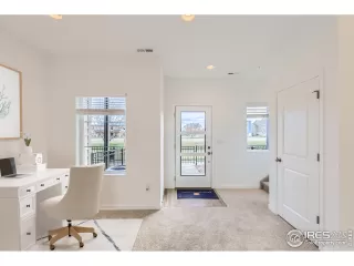 Photo #5: 992330 Listing 