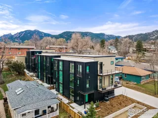 Photo #1: 992378 Listing