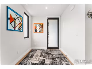 Photo #4: 992378 Listing