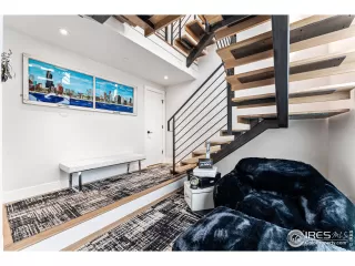 Photo #5: 992378 Listing