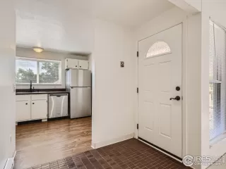 Photo #6: 992395 Listing