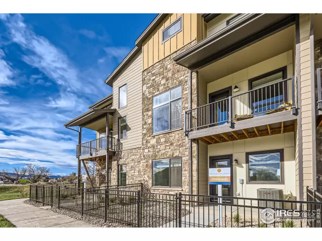 MLS: 992398 Condo For Sale