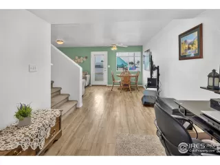 Photo #5: 992400 Listing 