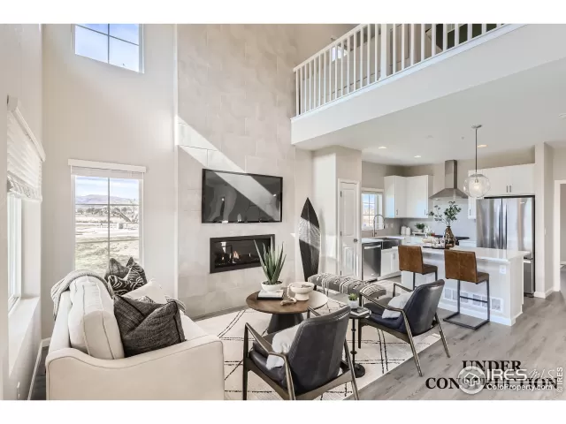 MLS: 992403 Condo For Sale